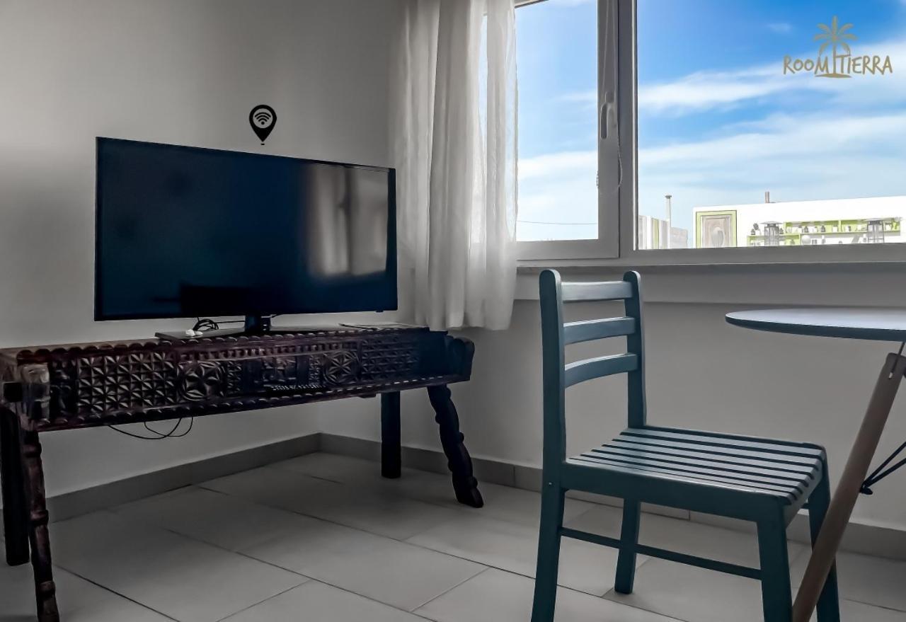 Room Tierra Wifi Free Private Bathroom , Central Town Corralejo Luaran gambar