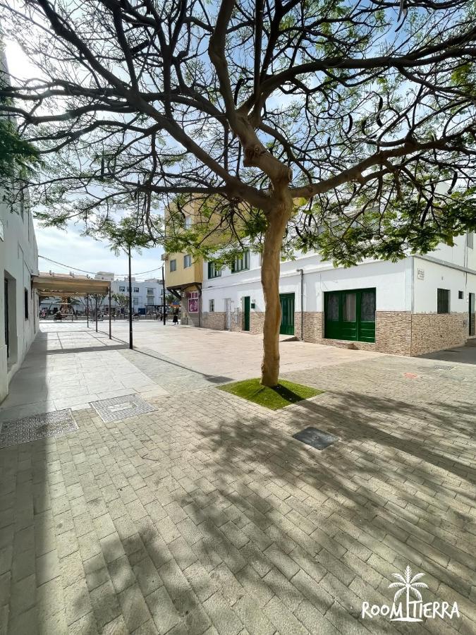 Room Tierra Wifi Free Private Bathroom , Central Town Corralejo Luaran gambar